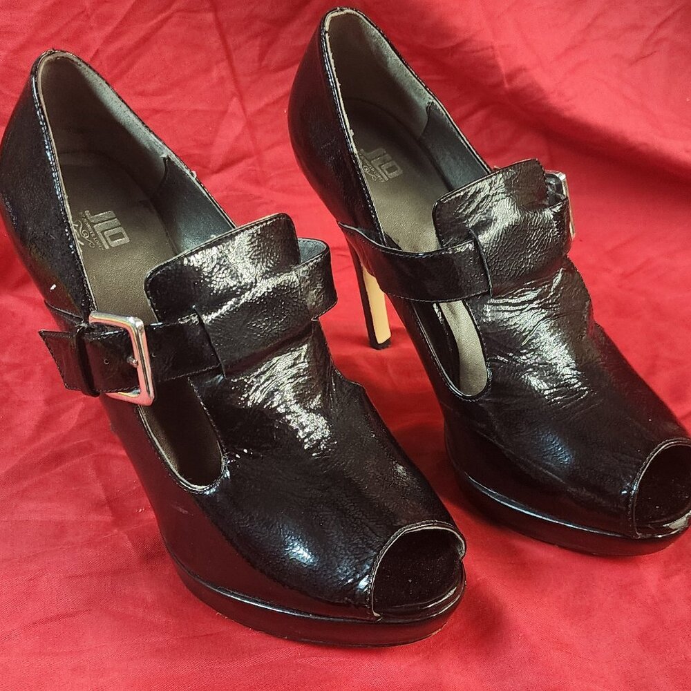Black JLO Jennifer Lopez 8.5 Platform Heels